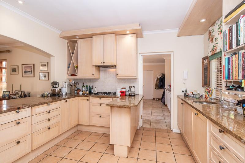 5 Bedroom Property for Sale in Tokai Western Cape